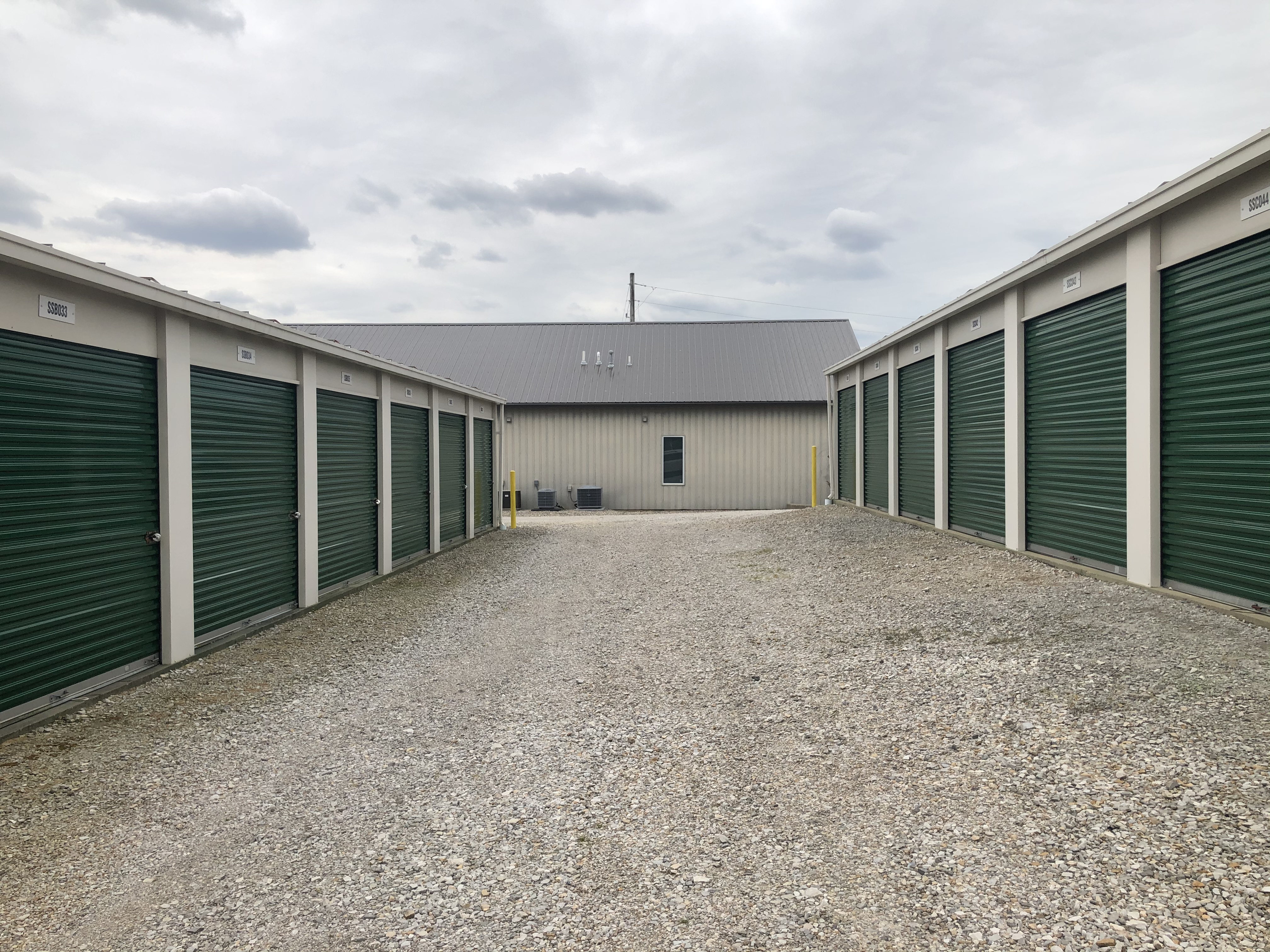 large storage units available ferdinand in