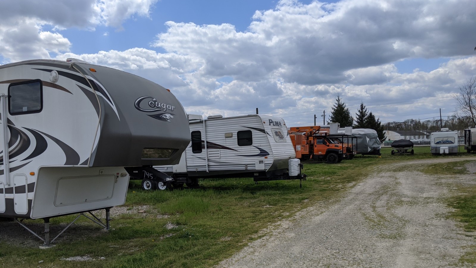RV, trailer, and boat parking in Springfield, OH
