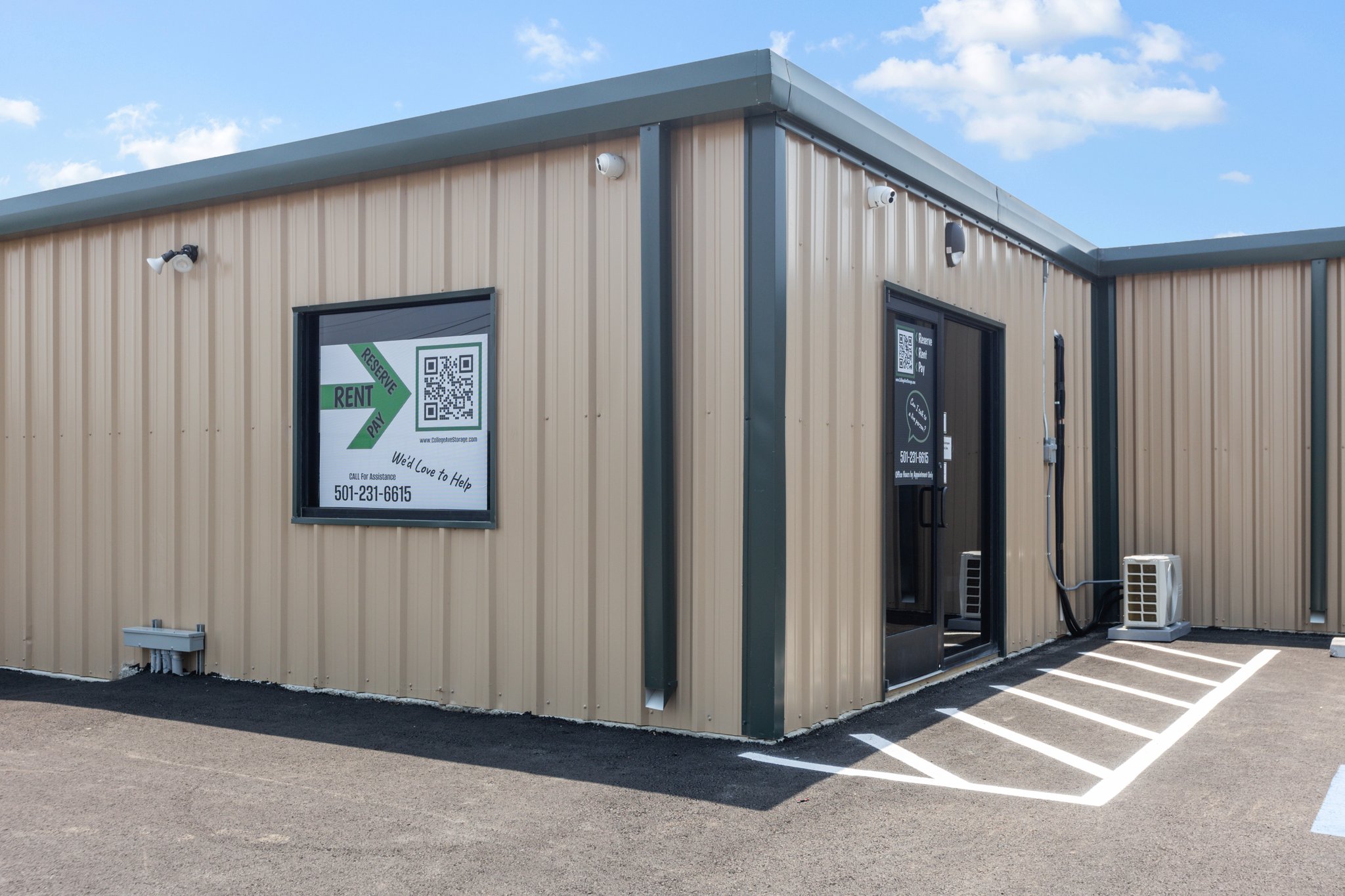 Storage Near Me - College Ave - Climate-Controlled Units in Conway, AR