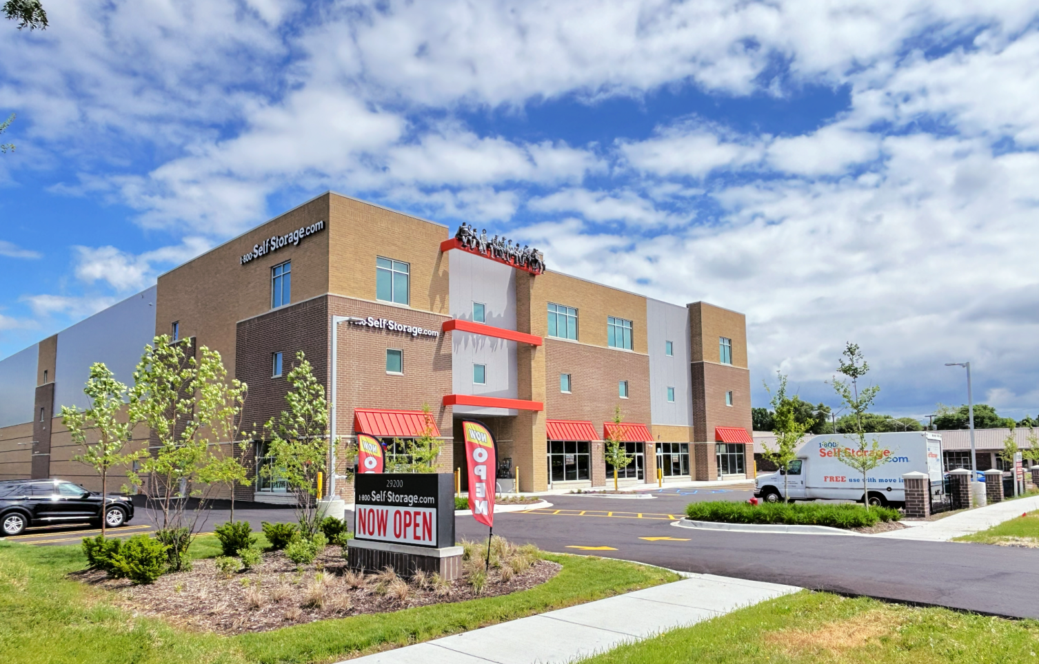 1-800-Self-Storage - Southfield 12 Mile at 29200 Southfield Road, Southfield, MI 48076