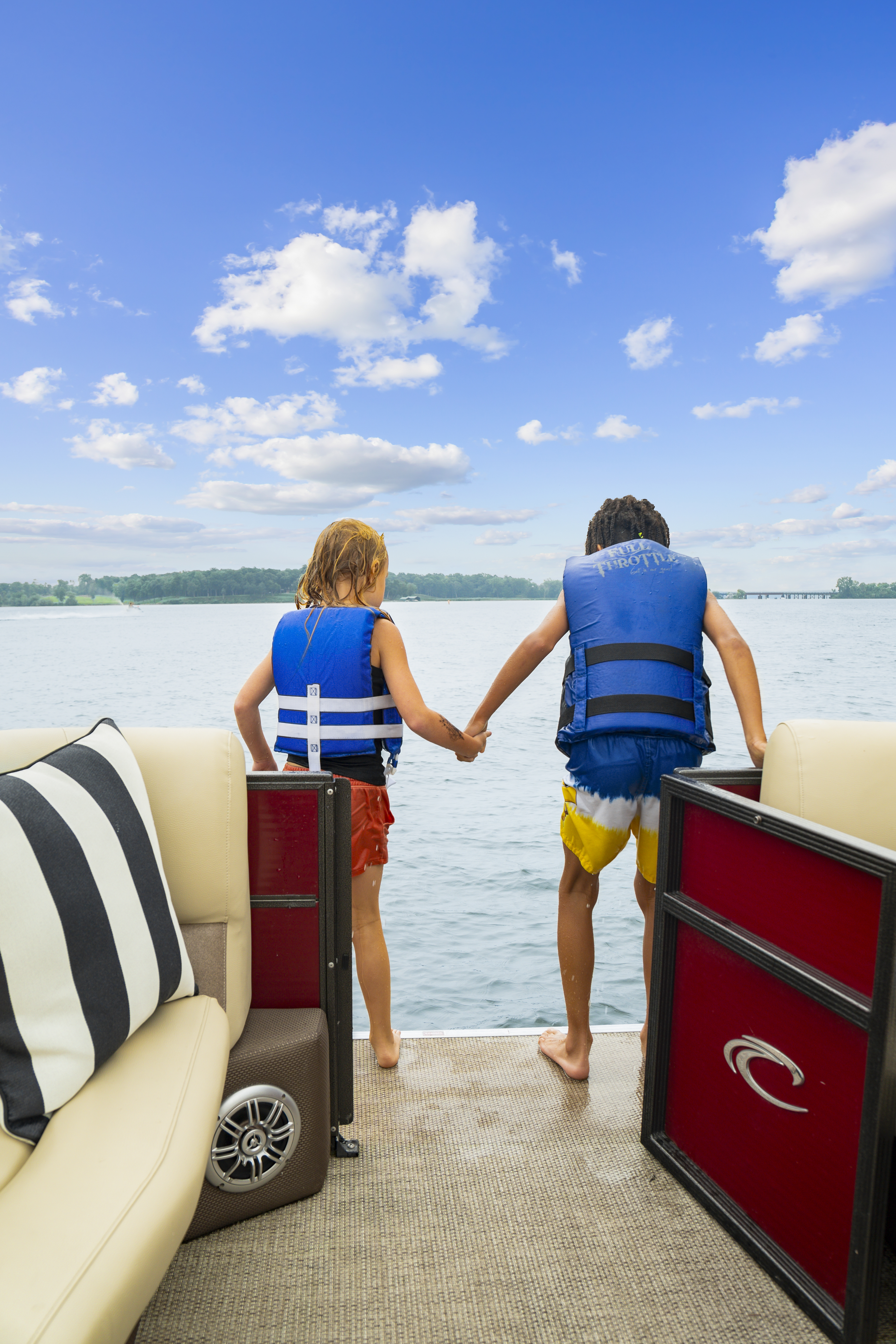boat rentals in Brooklyn Park, MN