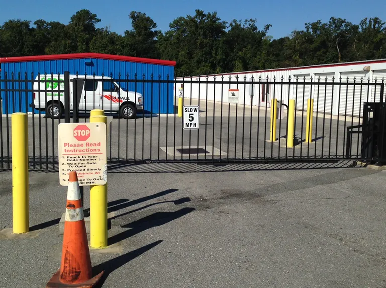 Front gate 