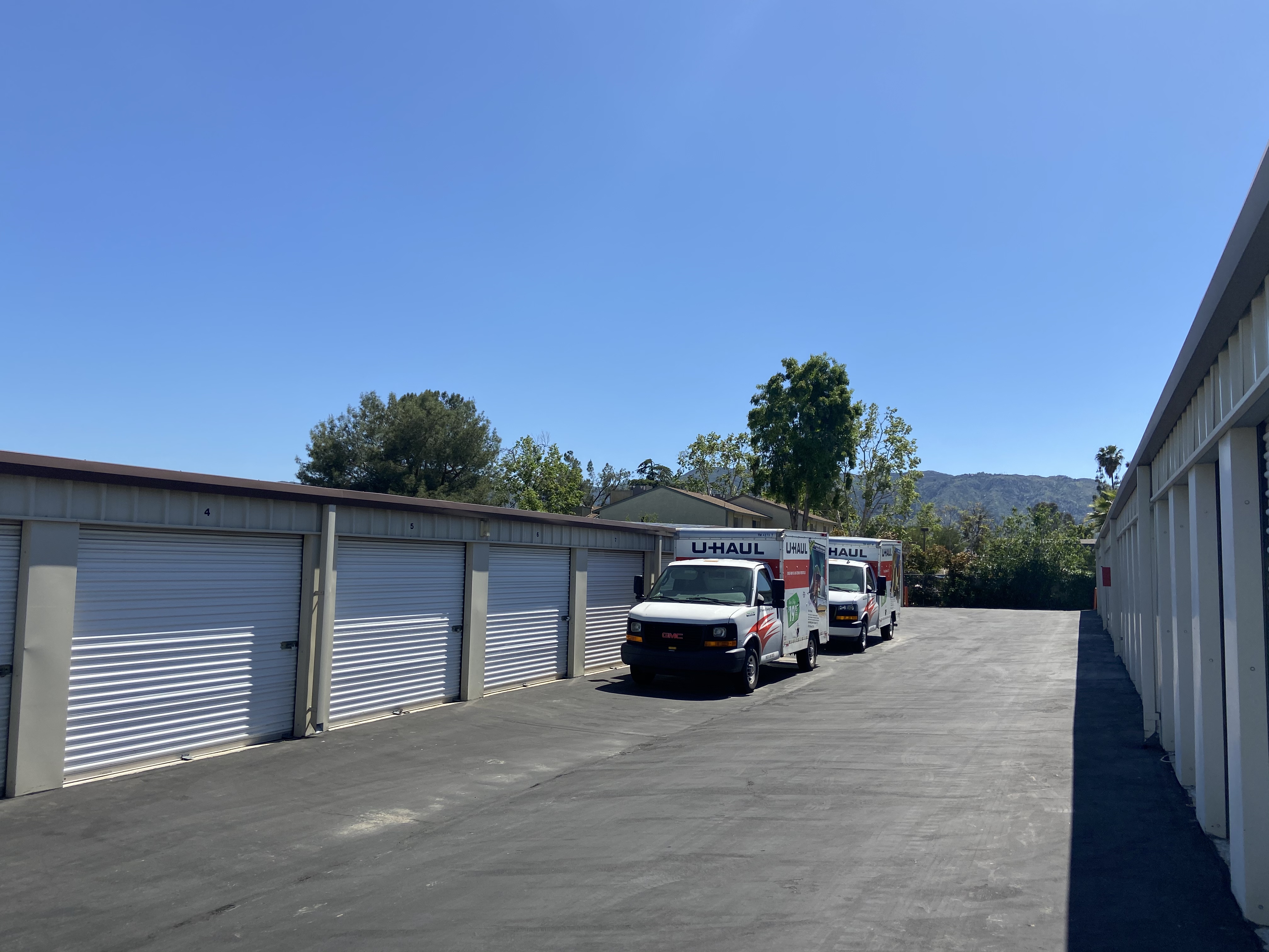 units Machado Self-Storage and U-Haul in Lake Elsinore, CA