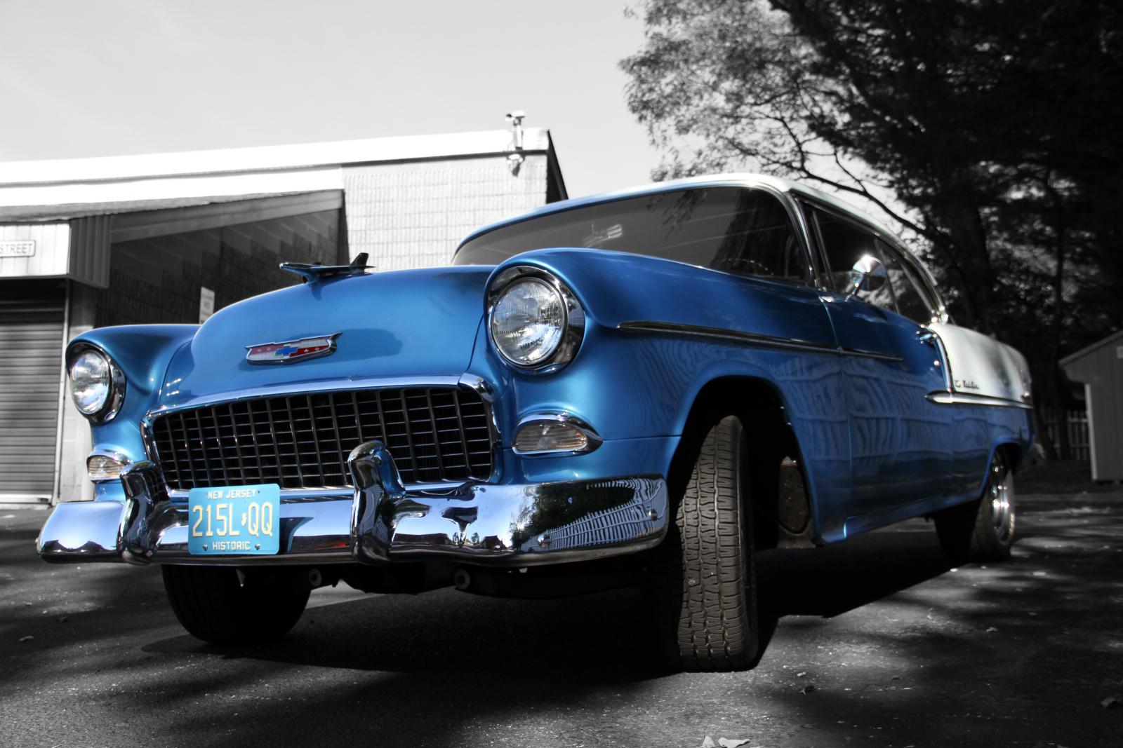 Antique Auto & Classic Car Storage blue front