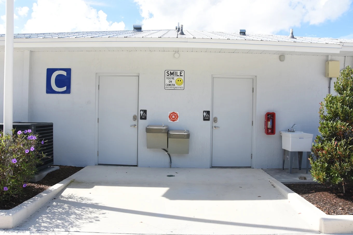 Rest Room Available in Fort Pierce, FL