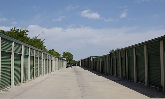 Drive up storage units fortworth